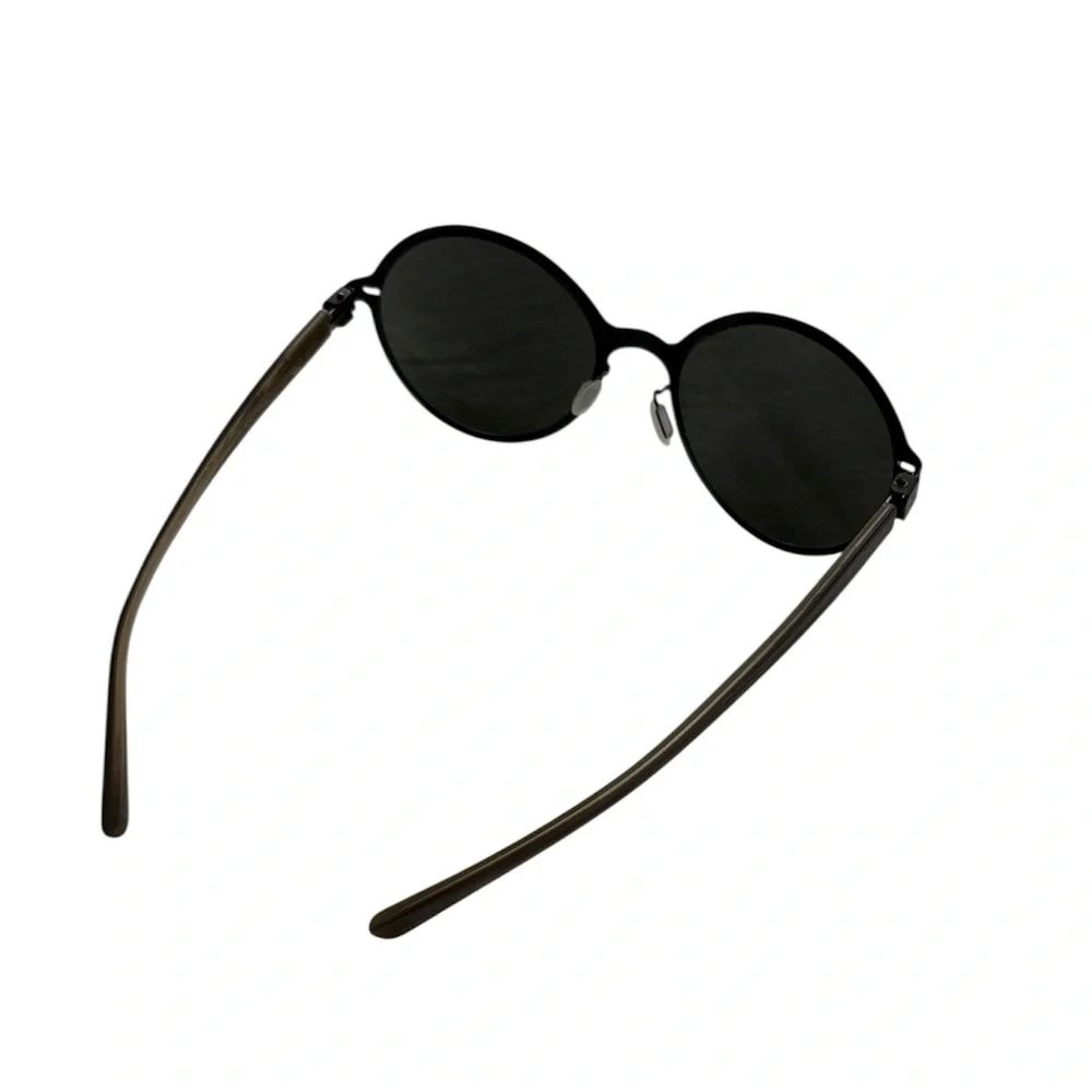 Black Round Women's Titanium Sunglasses